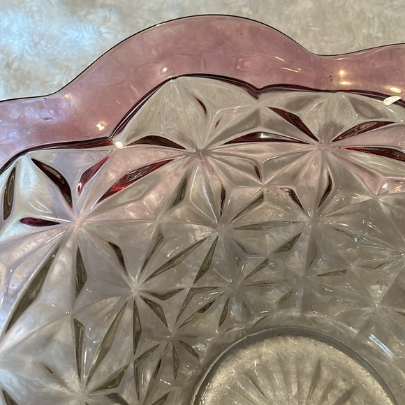 Vintage Diamond Cut Scalloped Rose Trimmed Serving/Display Platter - Picture 4 of 4